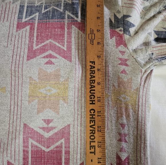 Geometric / Aztec Pattern Long  Duster - Picture 10 of 13